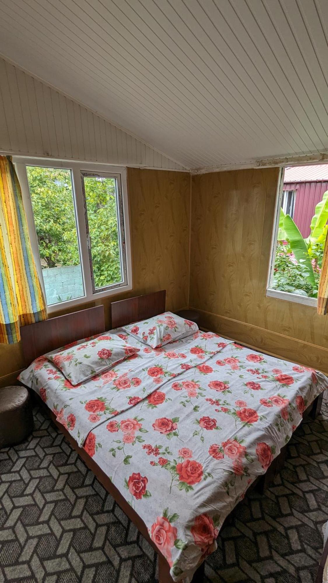 Mano'S Guest House Kobuleti Luaran gambar